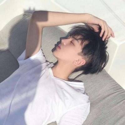 男生头像冷酷帅气侧脸图片精选_4