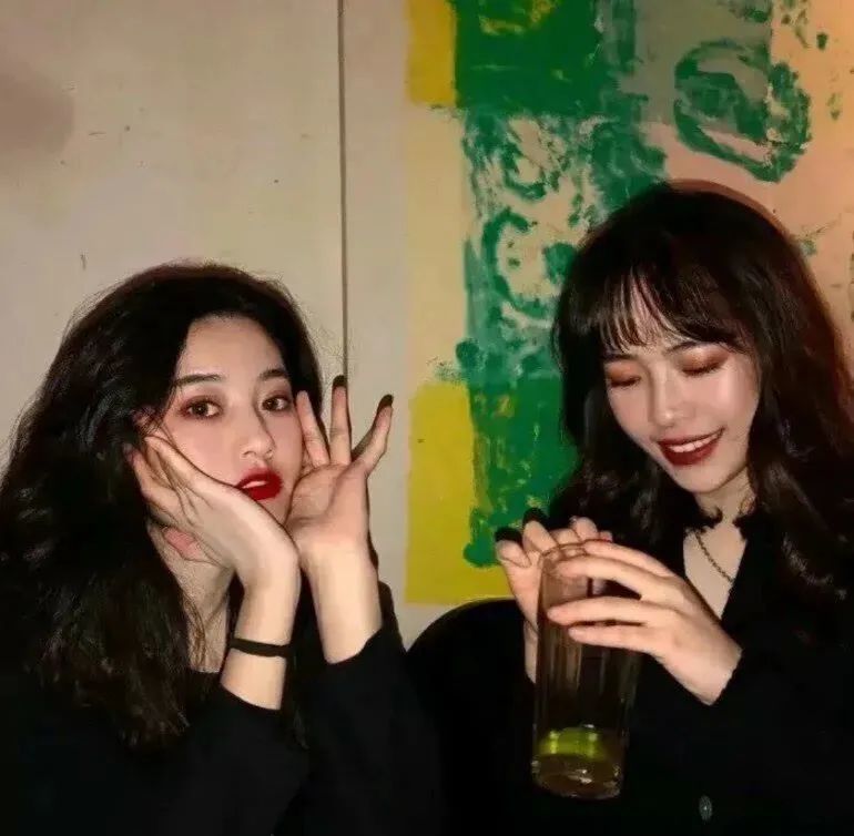 2021最火爆的闺蜜头像图片精选_8