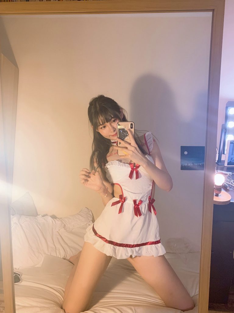 国内网红美女私房照流出，痞幼私房照图片_1