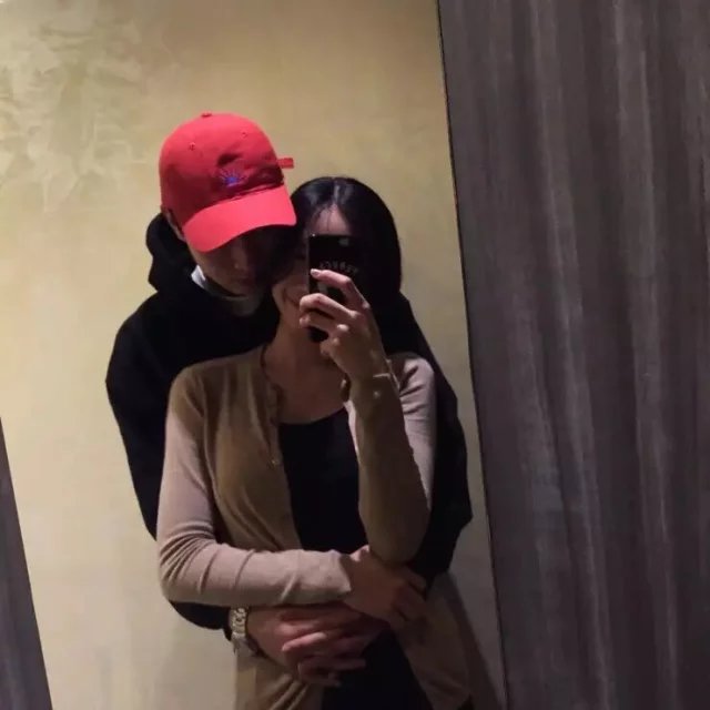 好看的不易撞双人情侣头像图片精选_5
