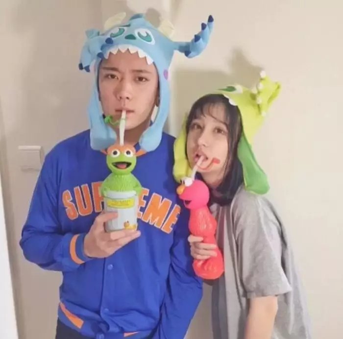 好看的不易撞双人情侣头像图片精选_2