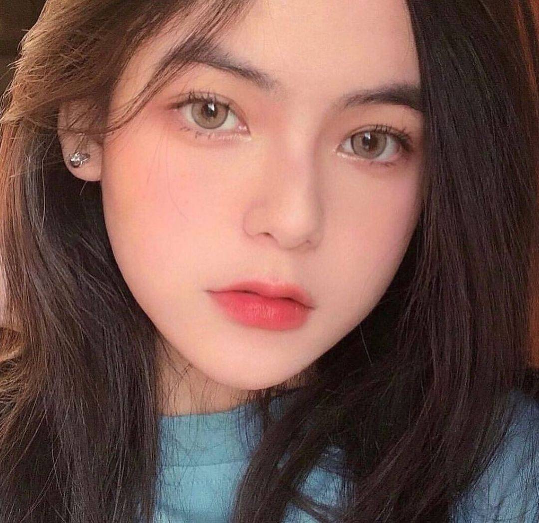 最好看的网红混血小松酸菜plmm美图_5