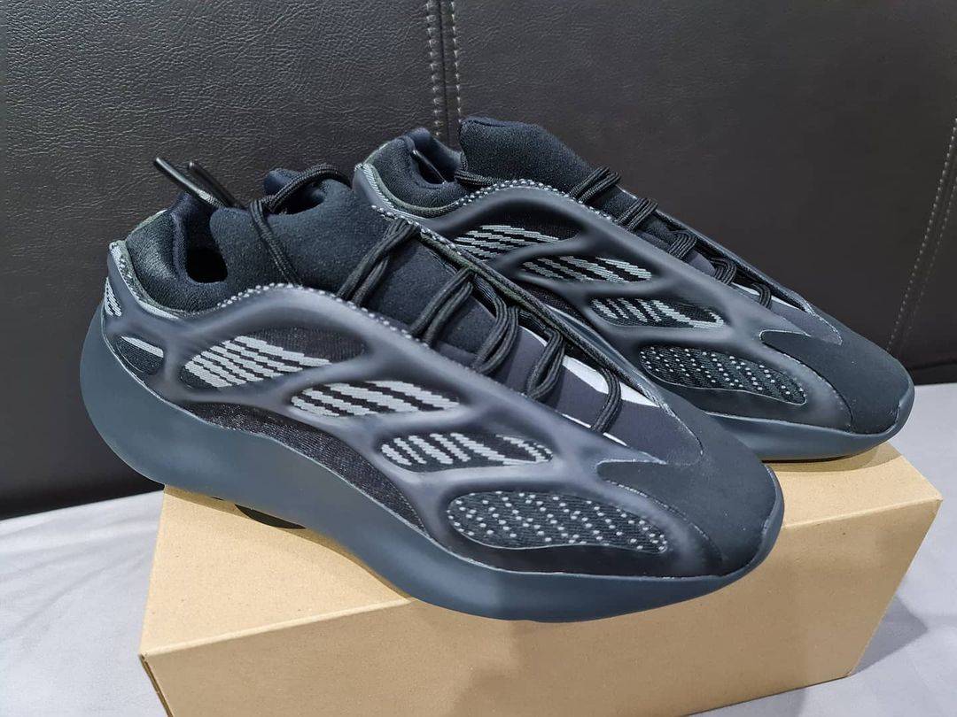 Yeezy 700  alvah 配色 椰子开箱高清实拍细节图片_2