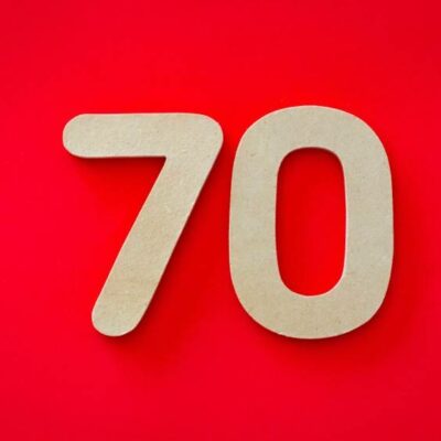 红色背景阿拉伯数字图片精选_7