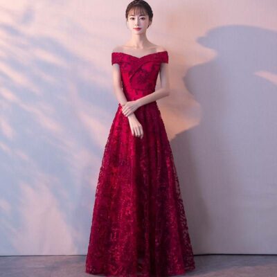 新娘结婚现场红色敬酒礼服