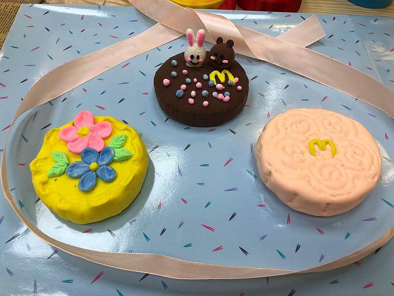 幼儿园彩泥月饼手工制作图片_2