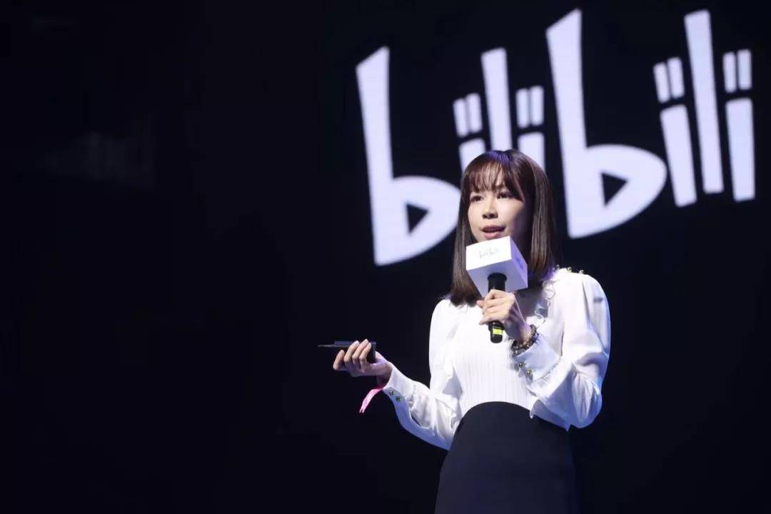 B站副总裁李旎[nǐ]照片精选_3