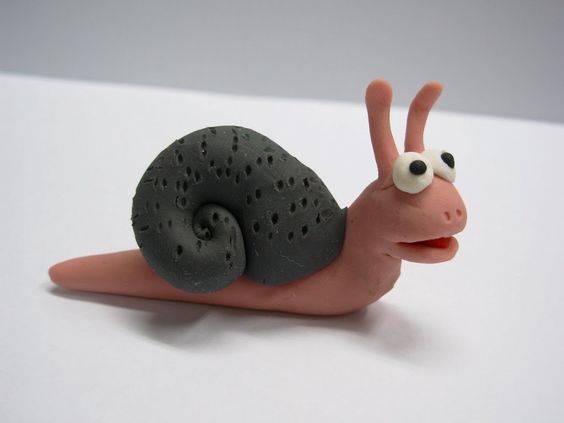 幼儿园彩泥蜗牛手工制作作品图片_4