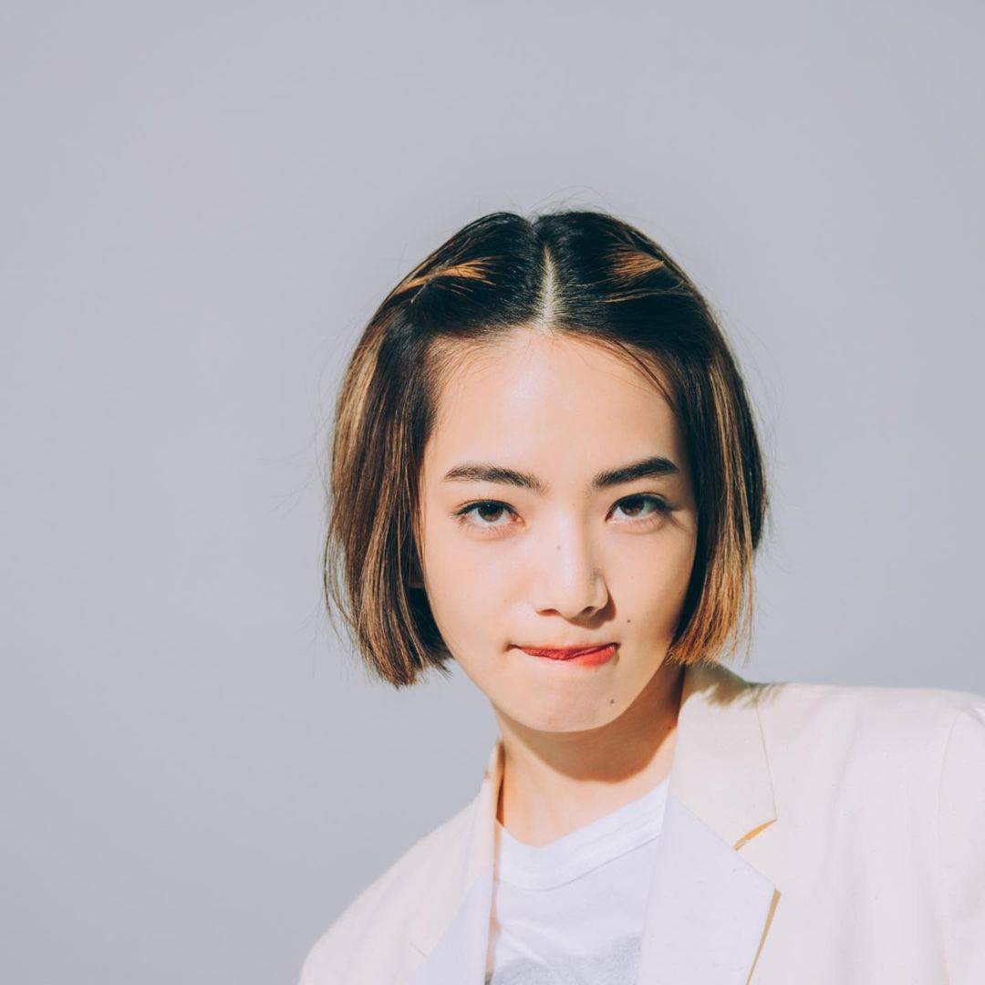 小松菜奈的脸型特写图片，是方脸还是圆脸究竟什么脸型！_1