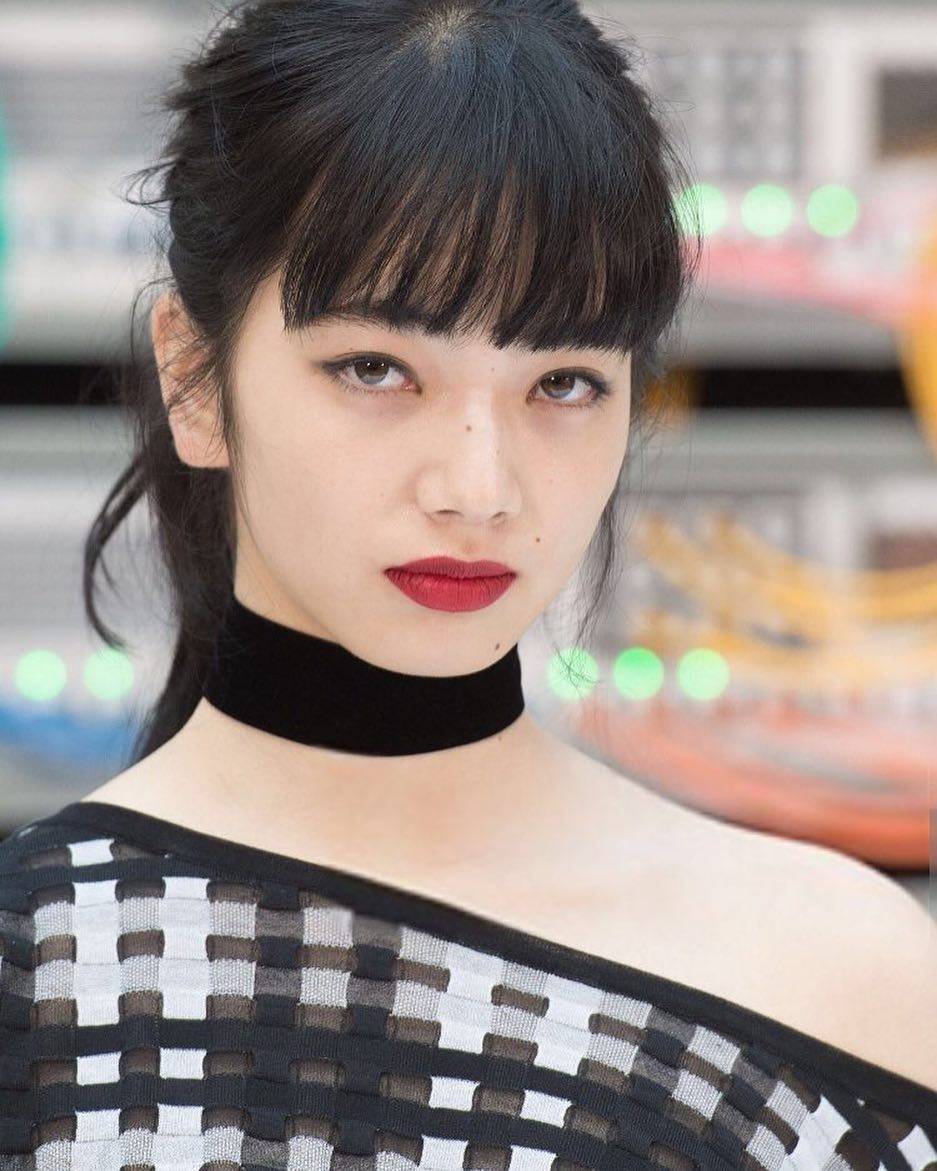 小松菜奈口红红唇图片精选_1
