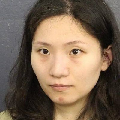 美女张玉婧图片精选，被关2年头发都白了！
