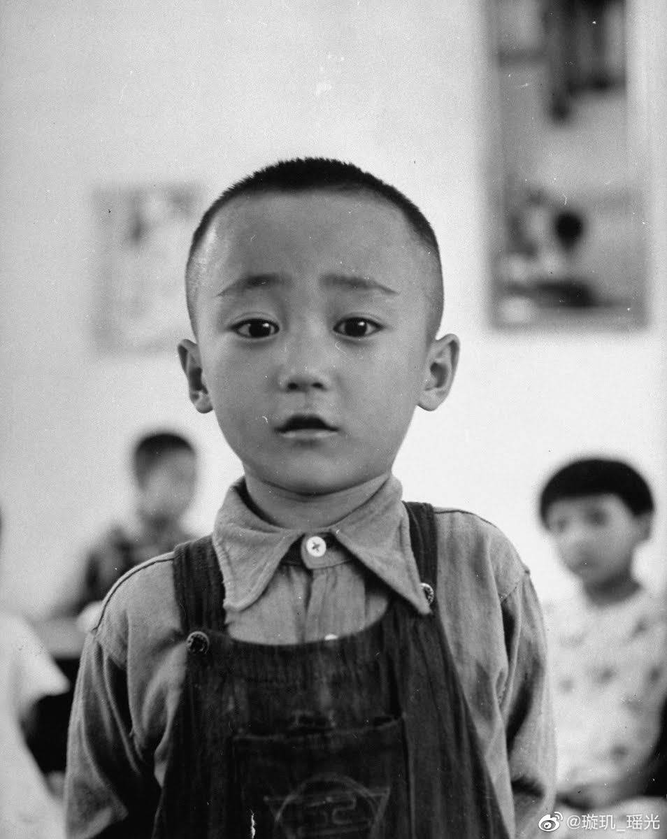 80多年前的幼儿园老照片图片精选_4