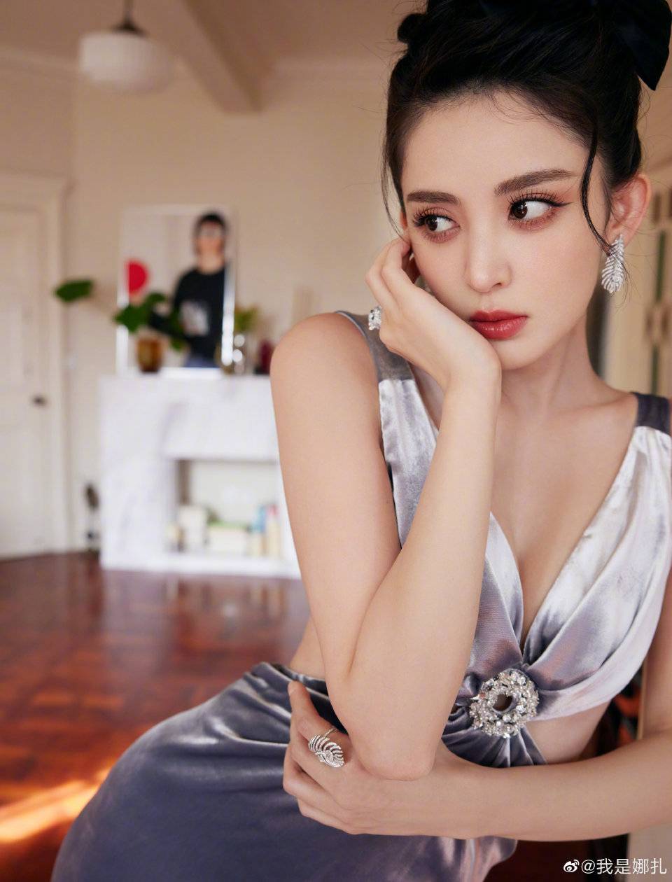古力娜扎礼服图片参加 2021 年 Elle 中国风尚大典_3