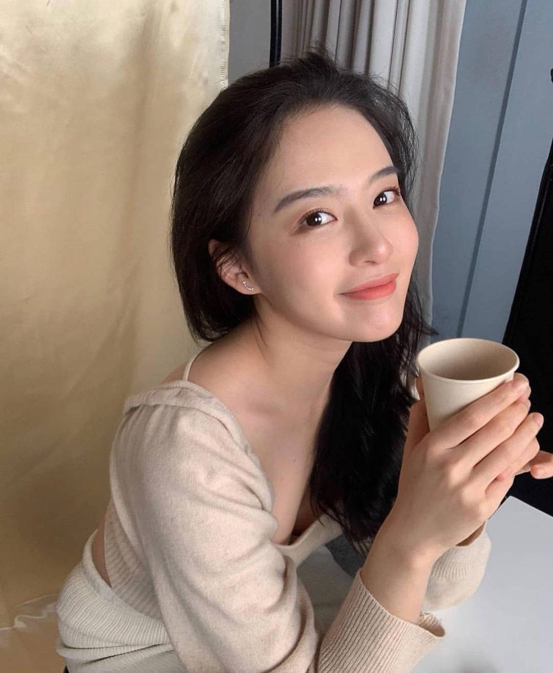 Ruiren蕤人超像刘亦菲的照片_2