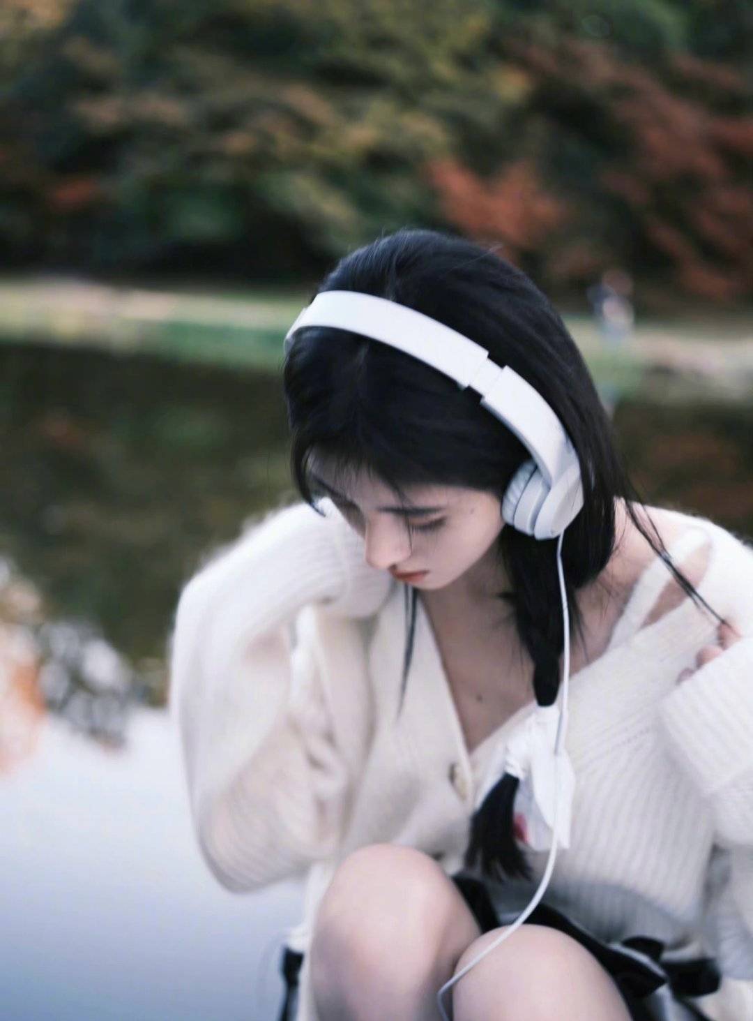 美女鞠婧祎森系枫叶写真无水印图片精选_9