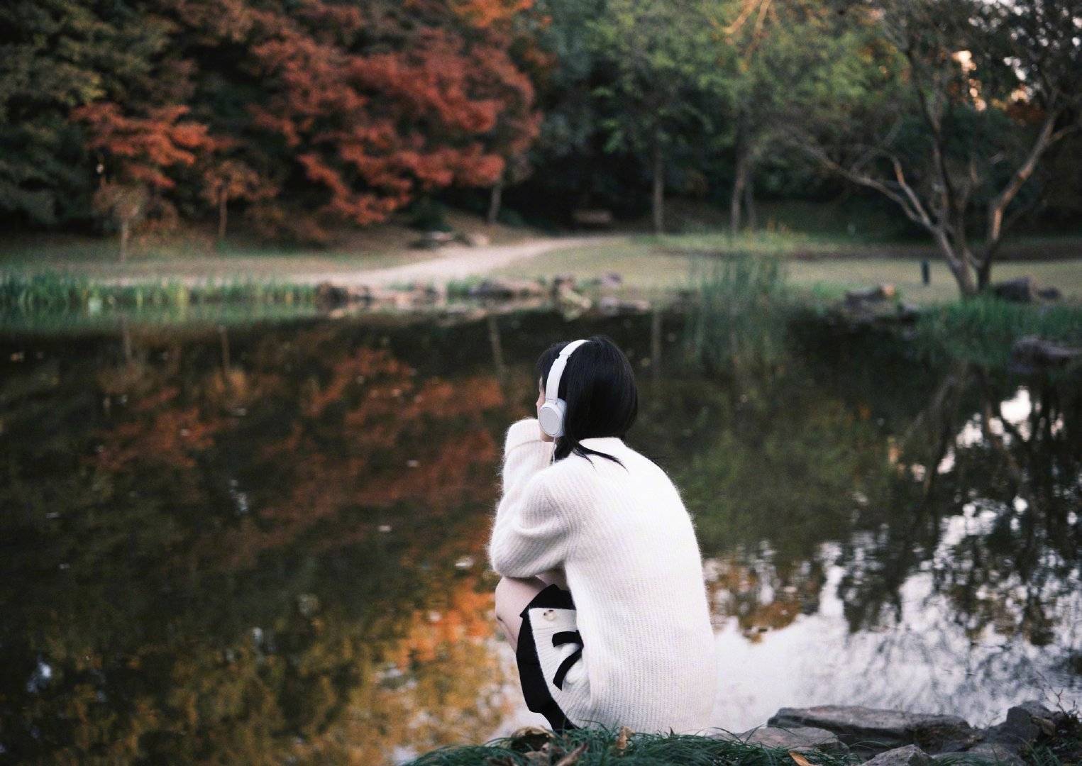 美女鞠婧祎森系枫叶写真无水印图片精选_10