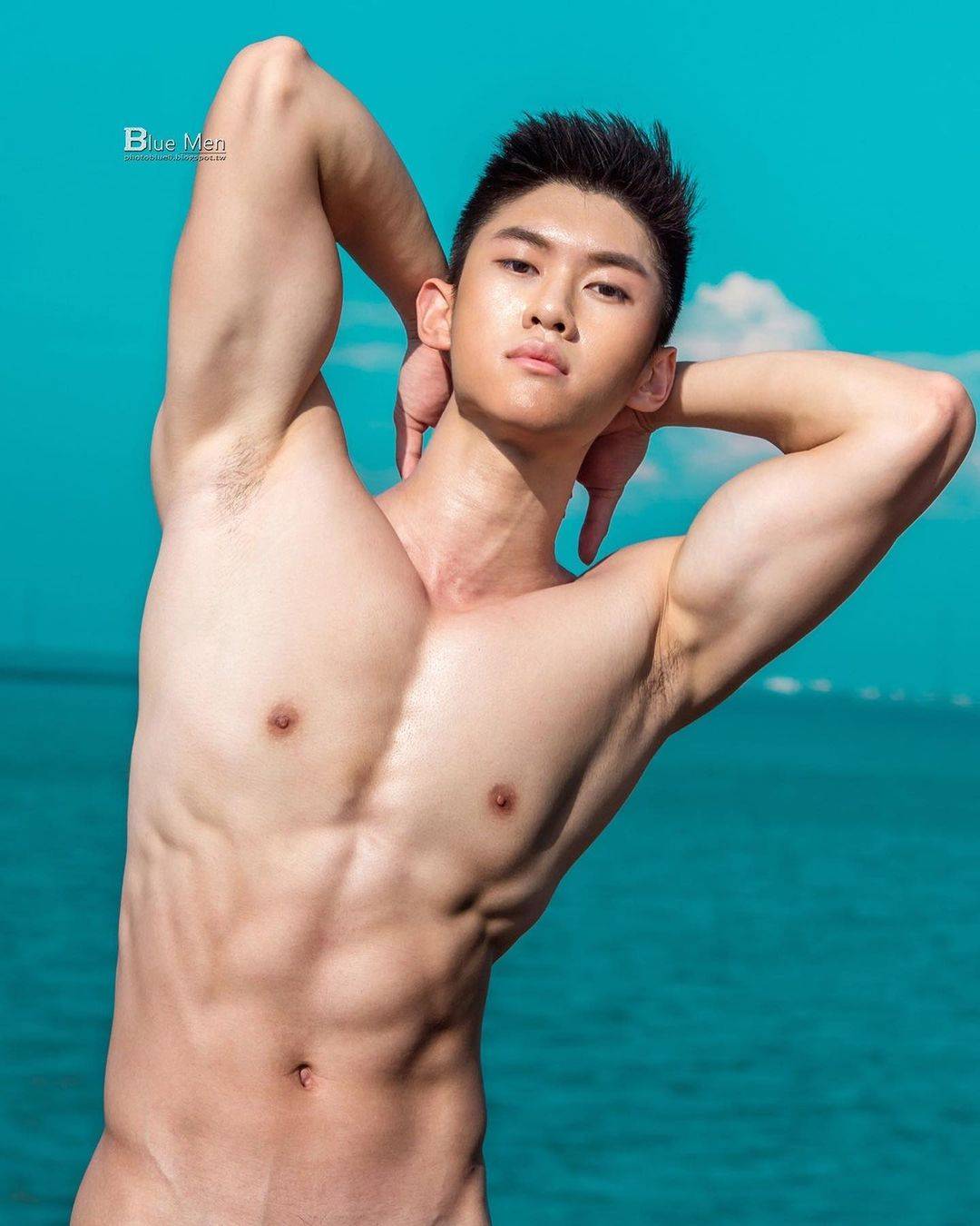 男人的隐私图片 肌肉帅哥李竣皓隐私照_4
