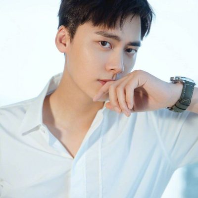 帅气男星李易峰白衬衫高清图片精选