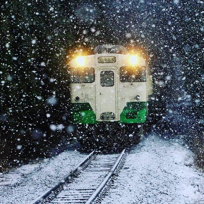 冬天下雪唯美图片， 冬天初雪图片_3