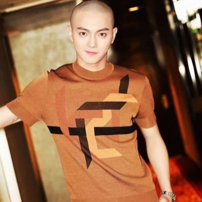 帅气男星许凯光头照片精选