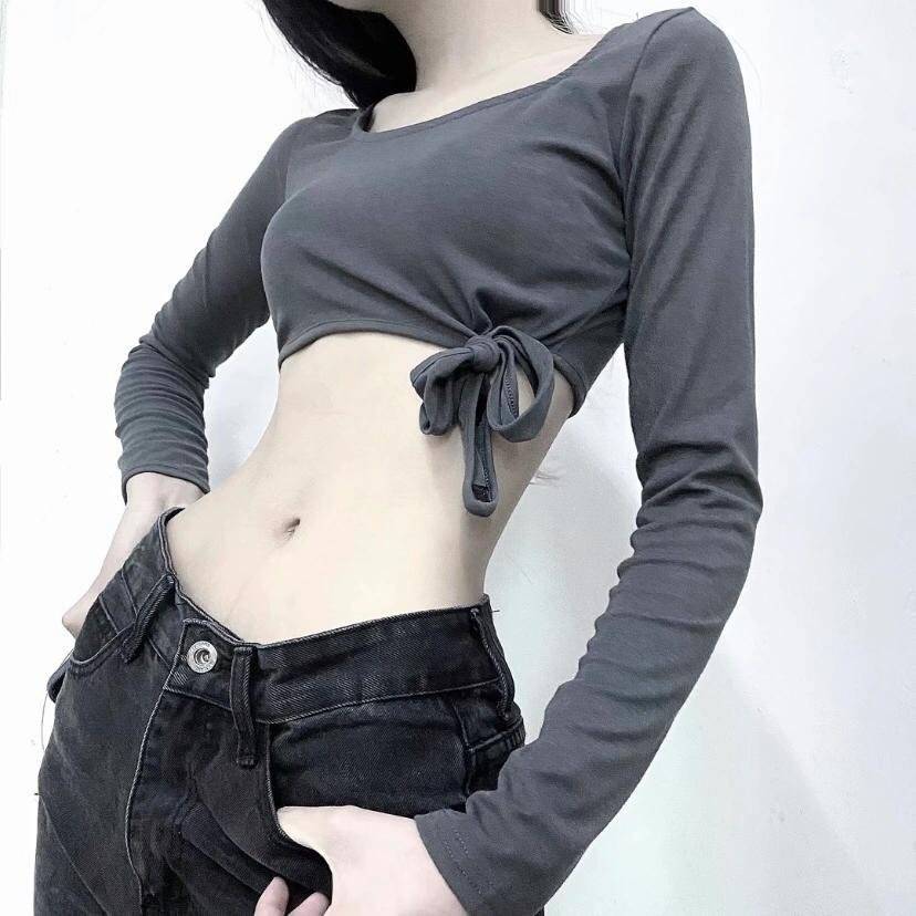 小姐姐晒腰围马甲线图片_2