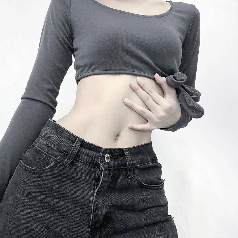小姐姐晒腰围马甲线图片_1