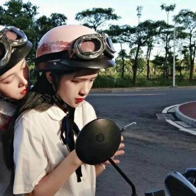 小女生可爱搞怪闺蜜头像一左一右！_23