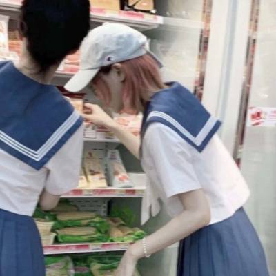 小女生可爱搞怪闺蜜头像一左一右！_19