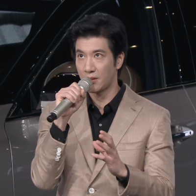 王力宏离婚后出席汽车发表活动！王力宏黑眼圈！