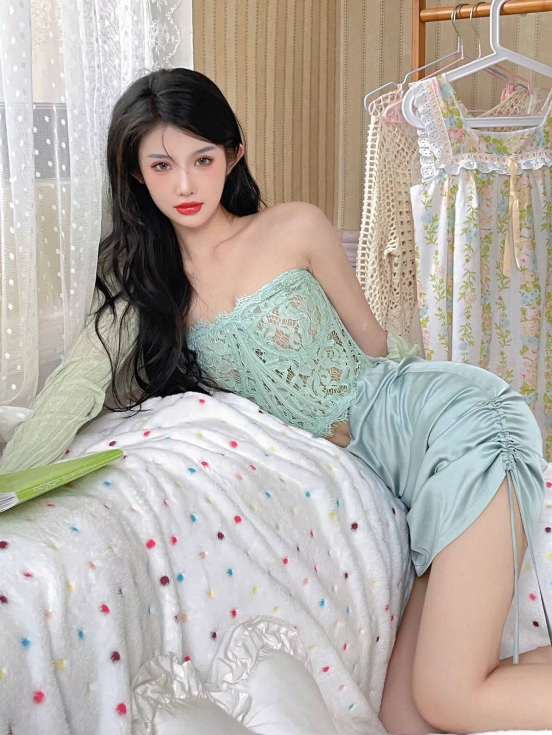 纯欲天花板的00后肉肉的美女_5