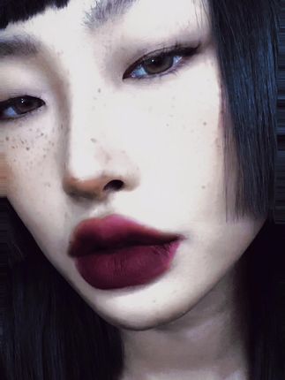 眯眯眼模特菜孃孃生活照 太丑了！_3