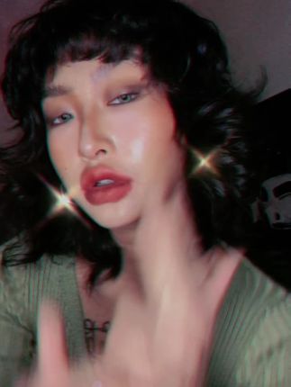 眯眯眼模特菜孃孃生活照 太丑了！_6