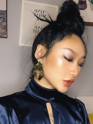 眯眯眼模特菜孃孃生活照 太丑了！_23