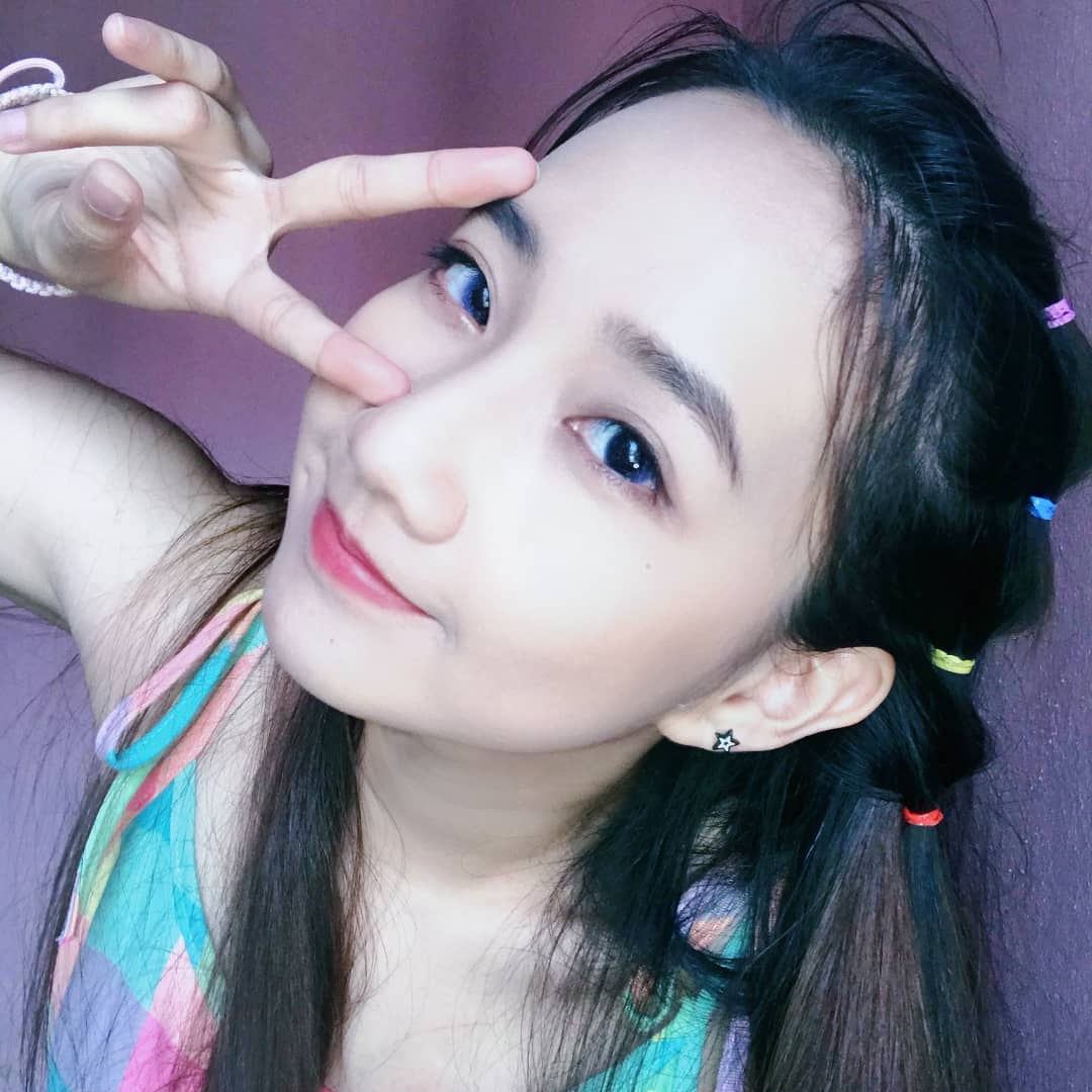 马来西亚00后美女黄怩雅_4