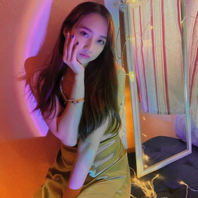 马来西亚00后美女黄怩雅