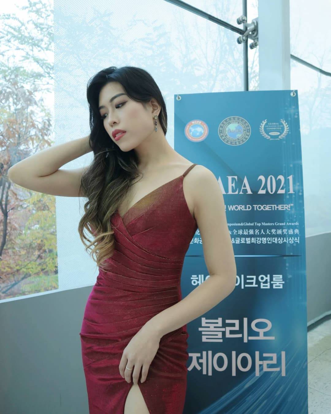 大嘴美女性感模特，首尔2021年和谐世界小姐_1