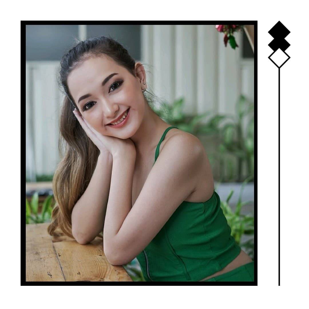 印度尼西亚大嘴美女模特_4