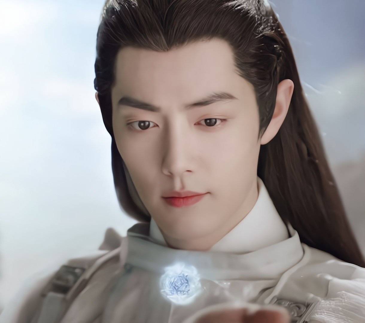 肖战《玉骨遥》古装白衣造型帅炸了！_3