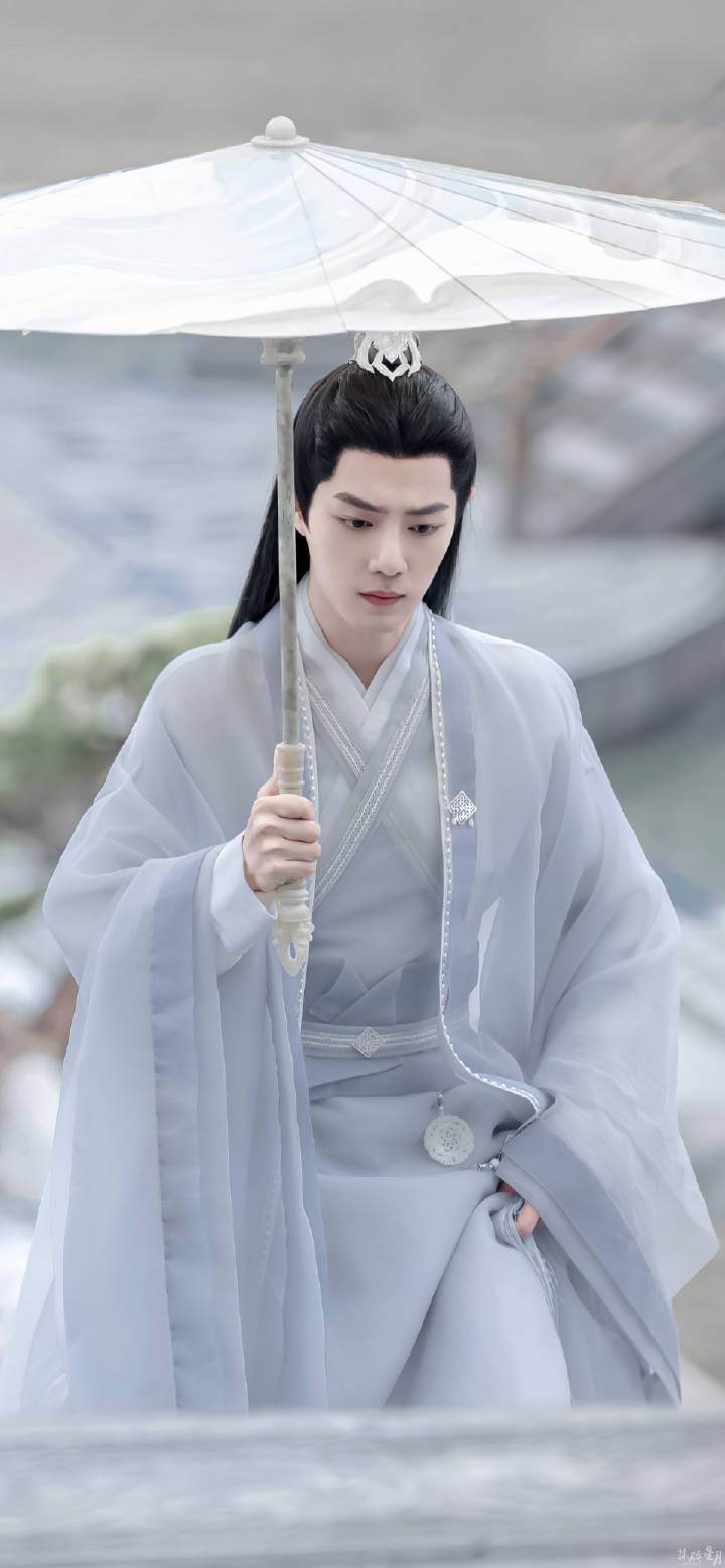 肖战《玉骨遥》古装白衣造型帅炸了！_1
