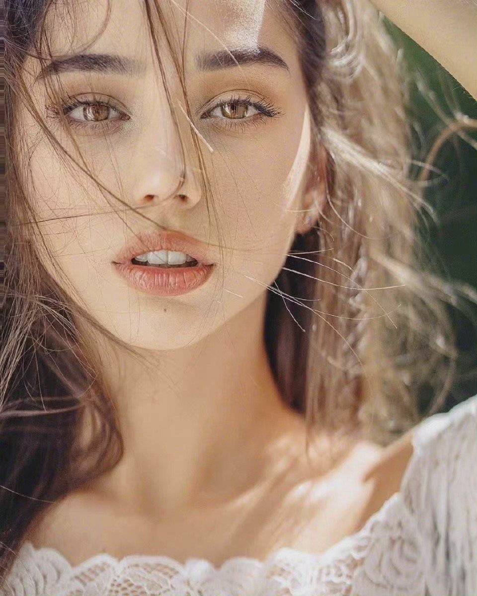 波兰异域风情模特「Maja Strojek」18岁写真照片_8
