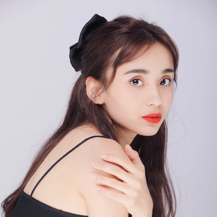 中戏校花新疆美女古丽热-Gulira美照_7