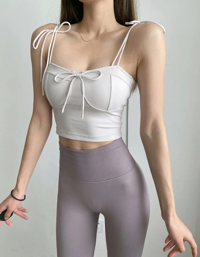 细腿美女穿紧身裤健身自拍图片_2