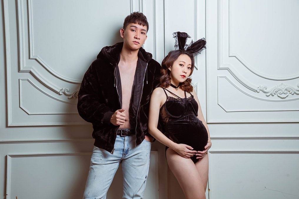 漂亮孕妇和老公一起拍怀孕写真_5