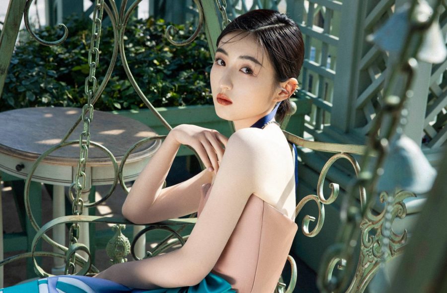 张子枫抹胸长裙最性感写真照片_5