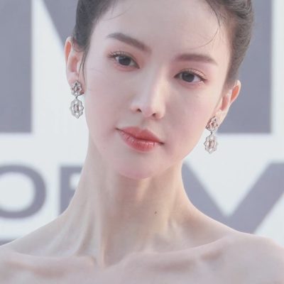 金晨锁骨特写美照，金晨太瘦了