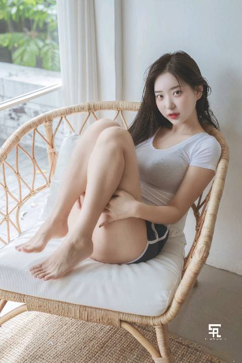 韩国纯欲美女申才恩zennyrt_8