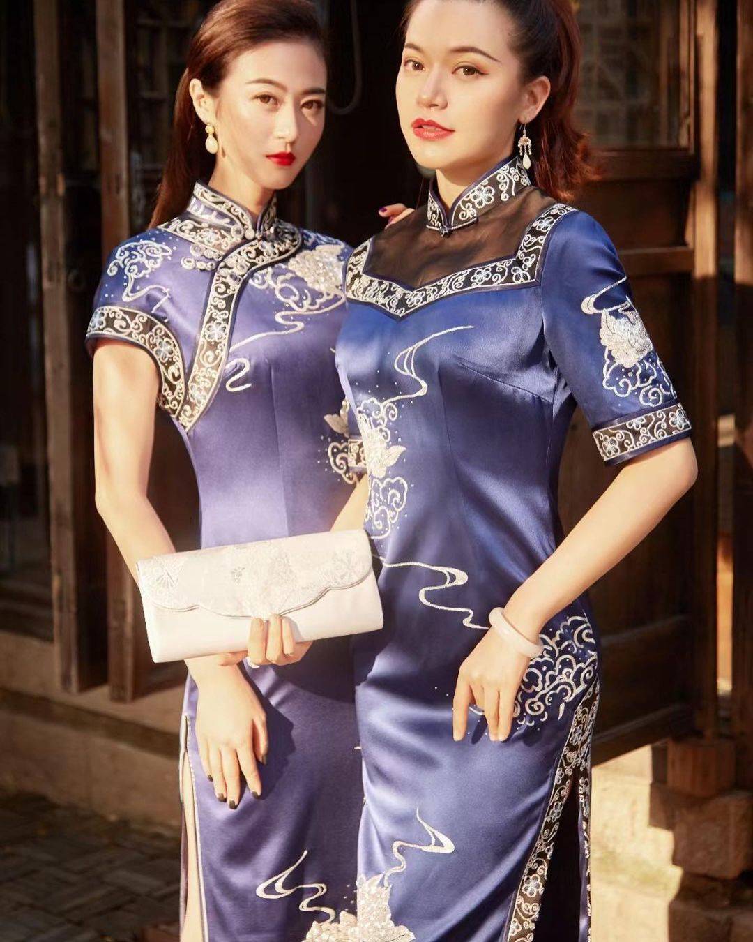穿旗袍拍照怎么摆姿势拍照好看？_3