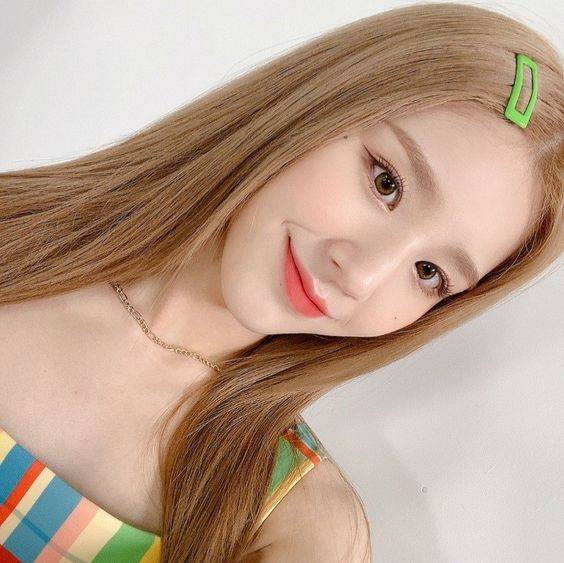 优质混网染发社会女头像，高质量染发女头！_7