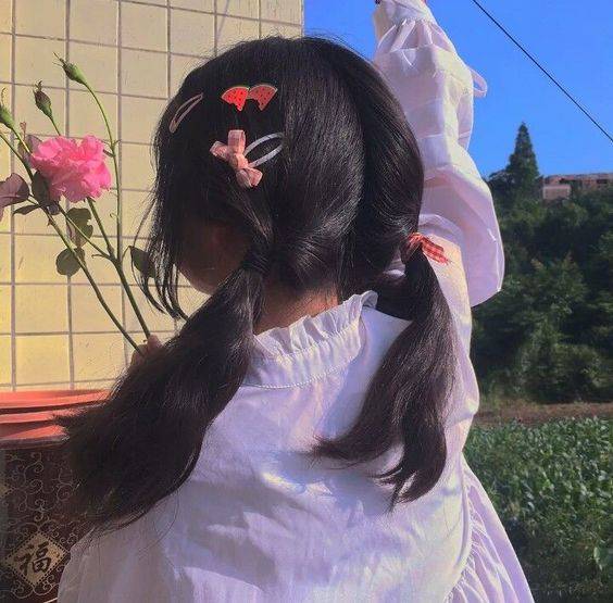 个性妖娆妩媚霸气的女生头像不露脸_6