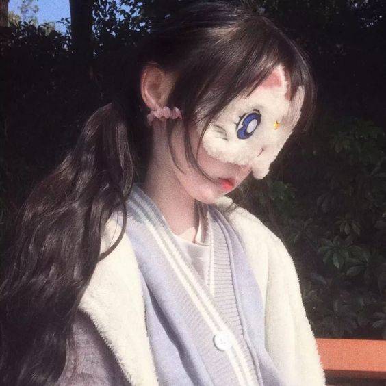 个性妖娆妩媚霸气的女生头像不露脸_5